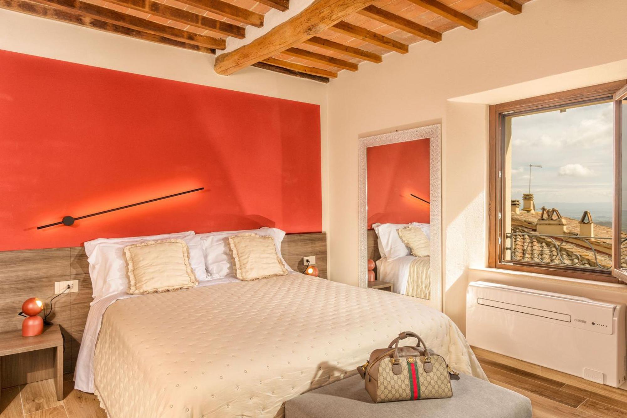 Palazzo Falcinelli Luxury Room In Montepulciano Center With Air Conditioning And Elevator Exterior foto