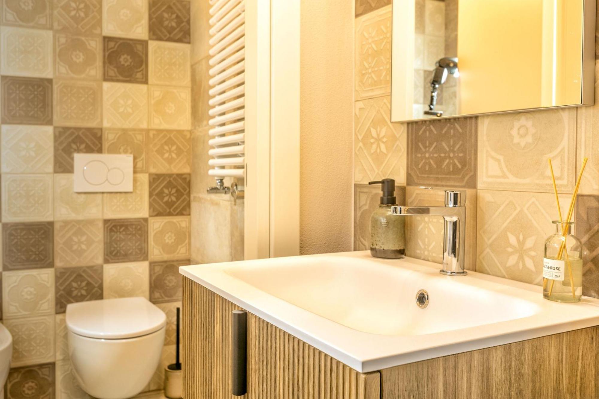 Palazzo Falcinelli Luxury Room In Montepulciano Center With Air Conditioning And Elevator Exterior foto