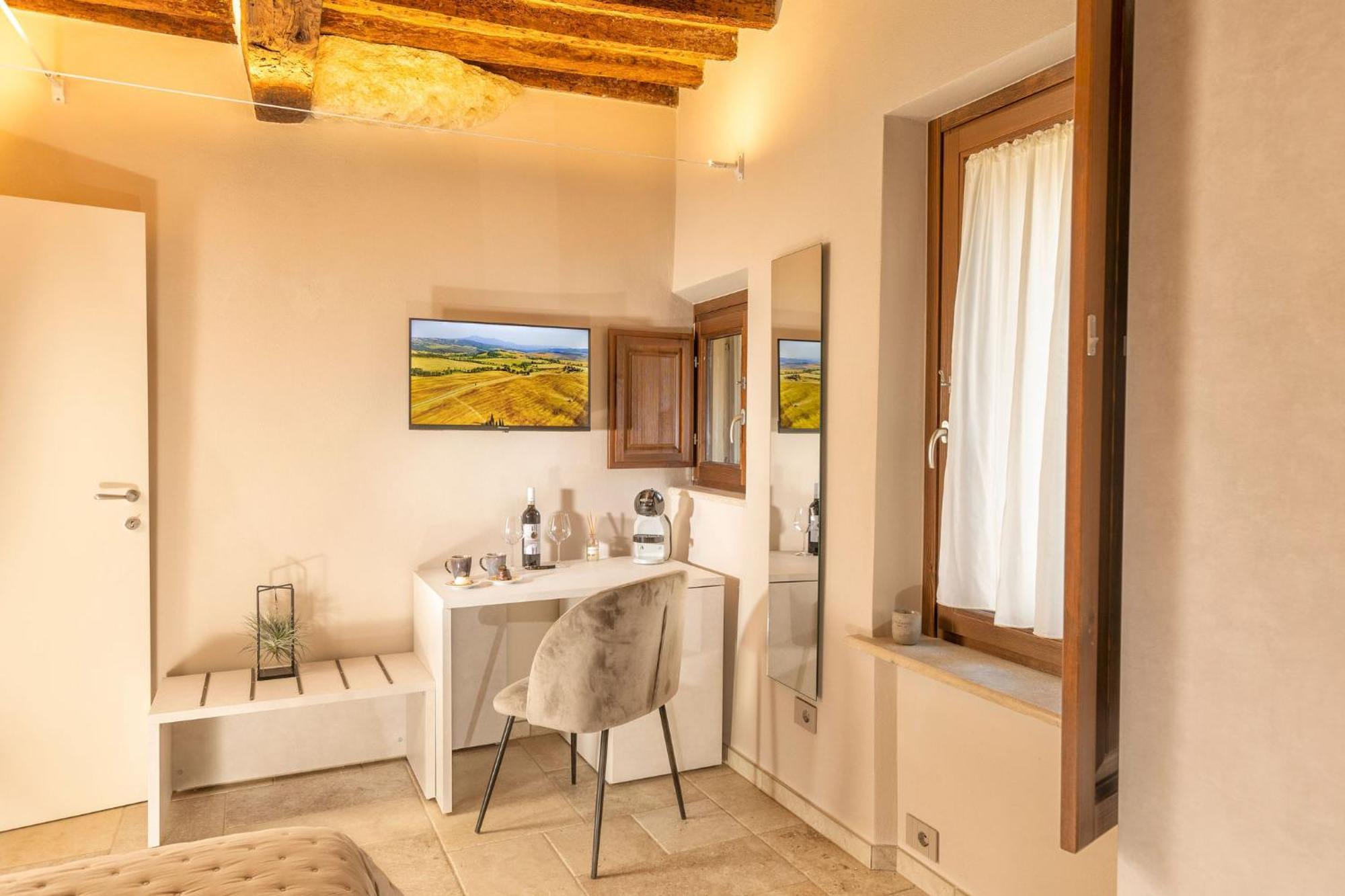 Palazzo Falcinelli Luxury Room In Montepulciano Center With Air Conditioning And Elevator Exterior foto