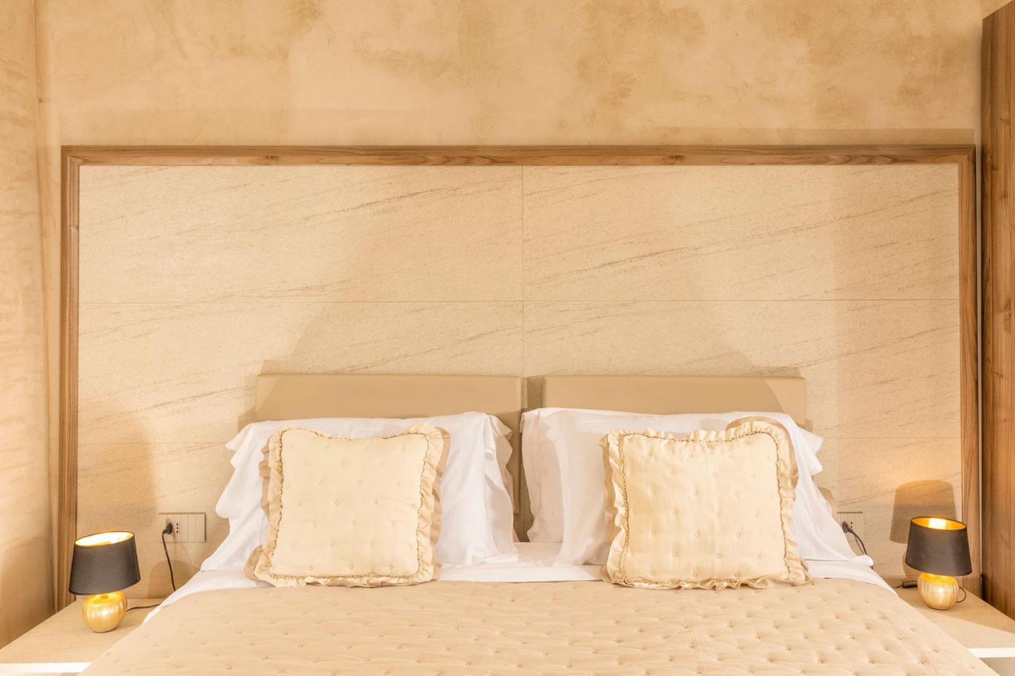 Palazzo Falcinelli Luxury Room In Montepulciano Center With Air Conditioning And Elevator Exterior foto